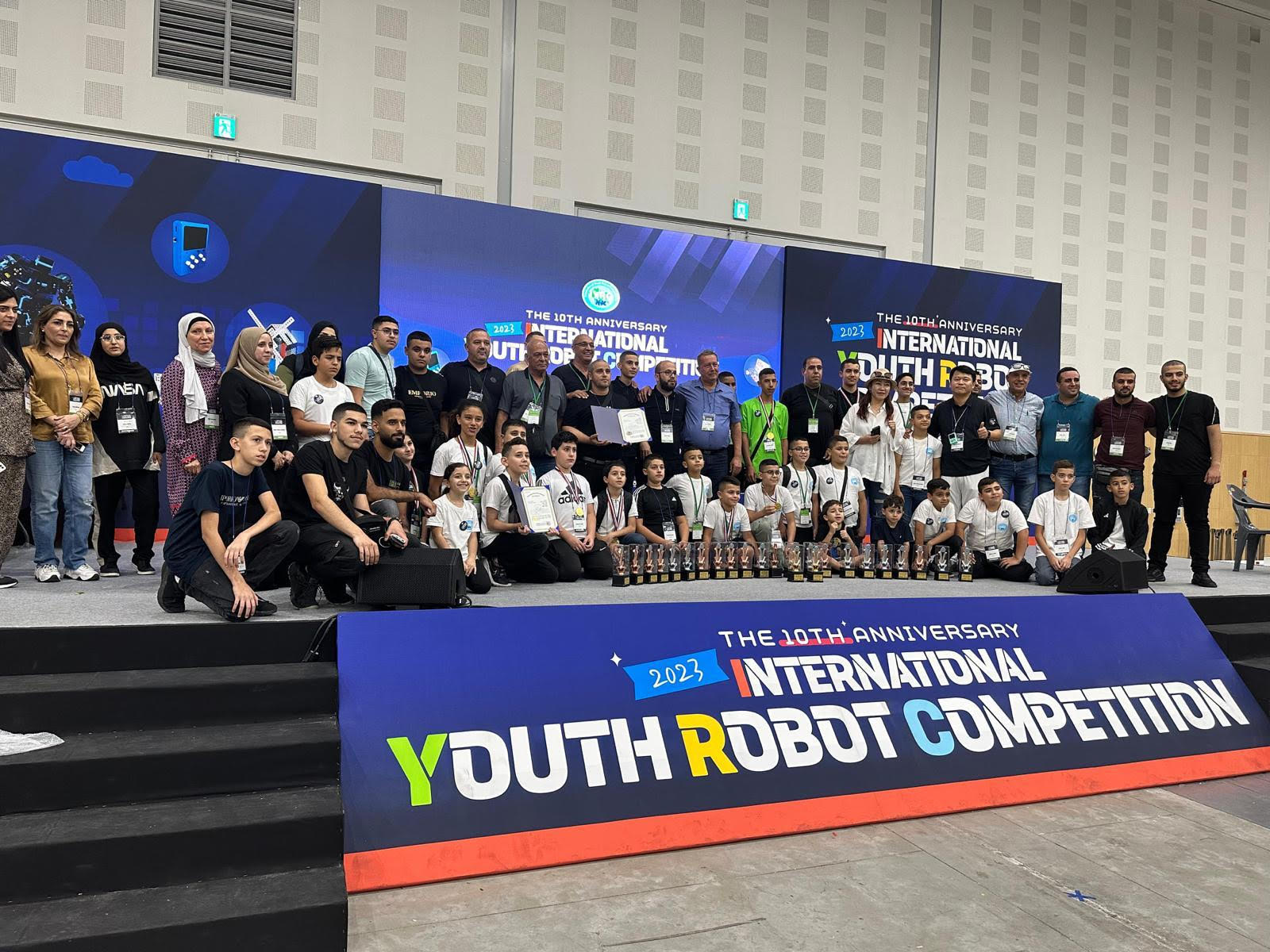 انجاز مشرف للطالب قاسم وسام شواهنة في بطولة العالم للروبوتيكا في كوريا 